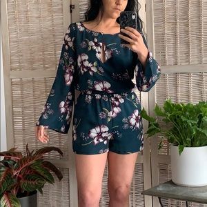 Romantic floral print bell sleeve romper